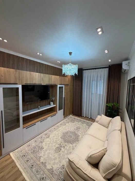 Мирабадский район